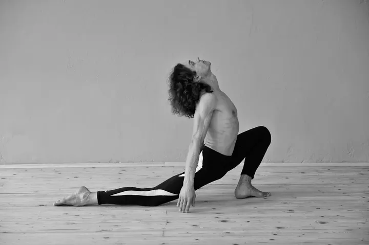 YOGA ABHYASA Schule für Shadow — yoga-studio in Unterbilk, Düsseldorf — 3