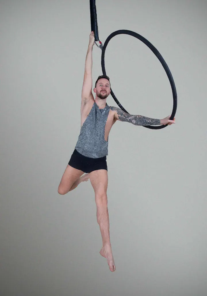 Pole2fitness — pole fitness-studio in Caerphilly — 2