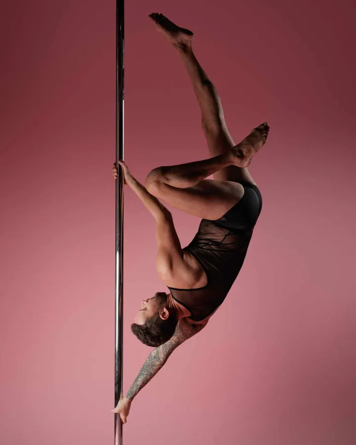 Pole2fitness — pole fitness-studio in Caerphilly — 5