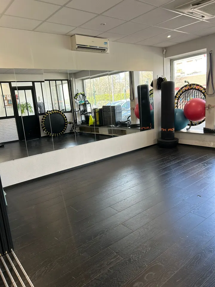 Bodystimulation — salle de fitness-studio à Yerres, Paris — 2