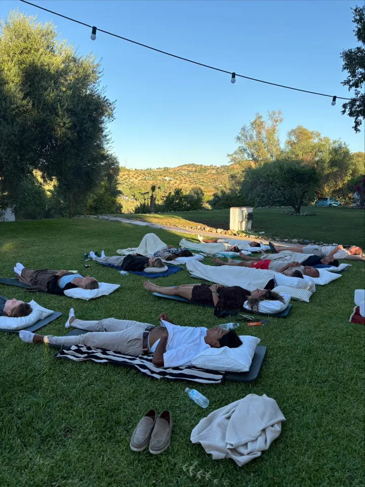 Body and Sound Sister – Wellness, Retreats & Events — Meditación en Torreblanca, Fuengirola