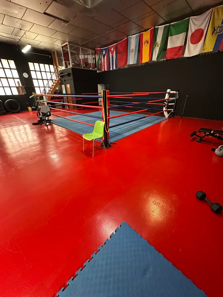 Associació Esportiva de boxa JMboxing — artes marciales-studio en Torrent d'en Pere Parres, Terrassa — 2