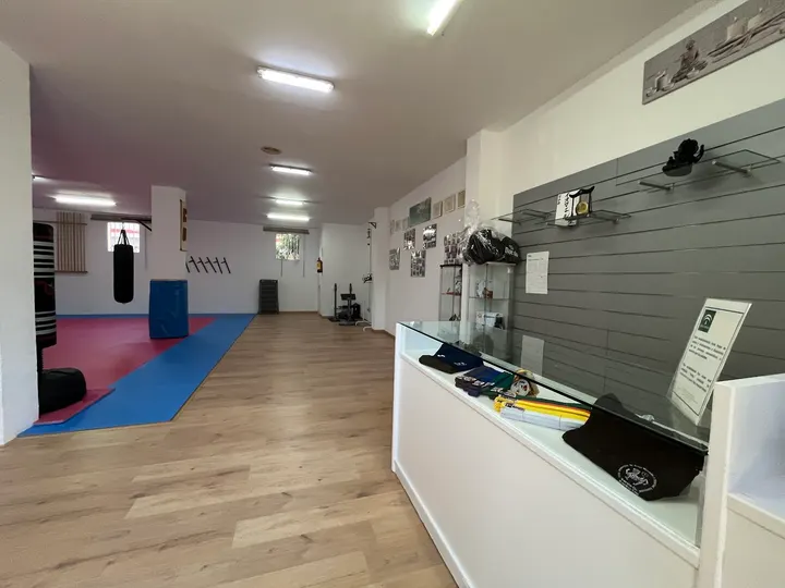 Club Deportivo de Artes Marciales y Deportes Asociados Karate-Do Kanku Dai — artes marciales-studio en Jerez de la Frontera — 3