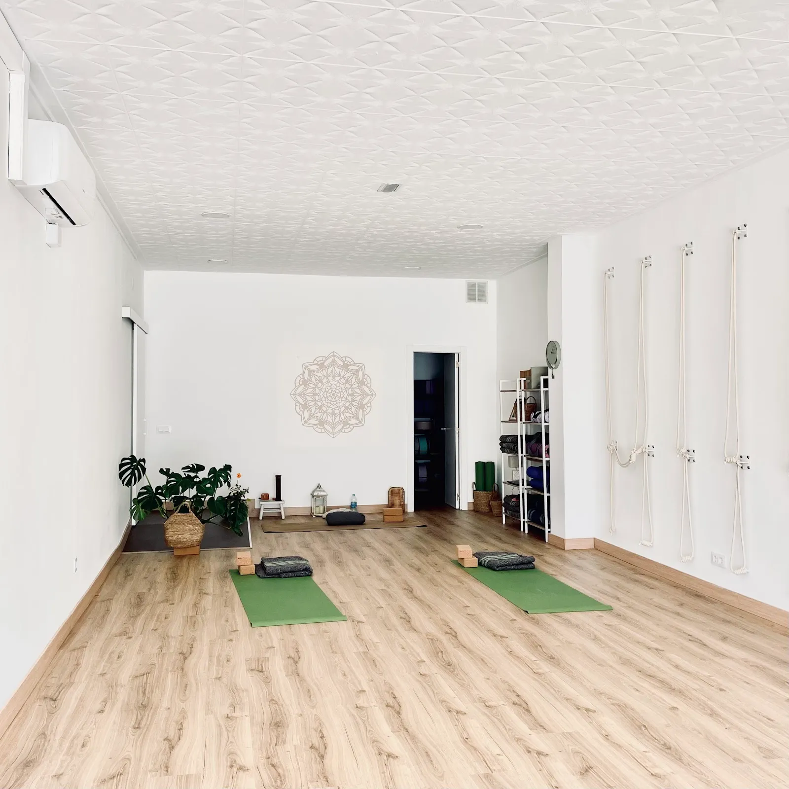 Susa Yoga — yoga-studio en Lloret de Mar — 2