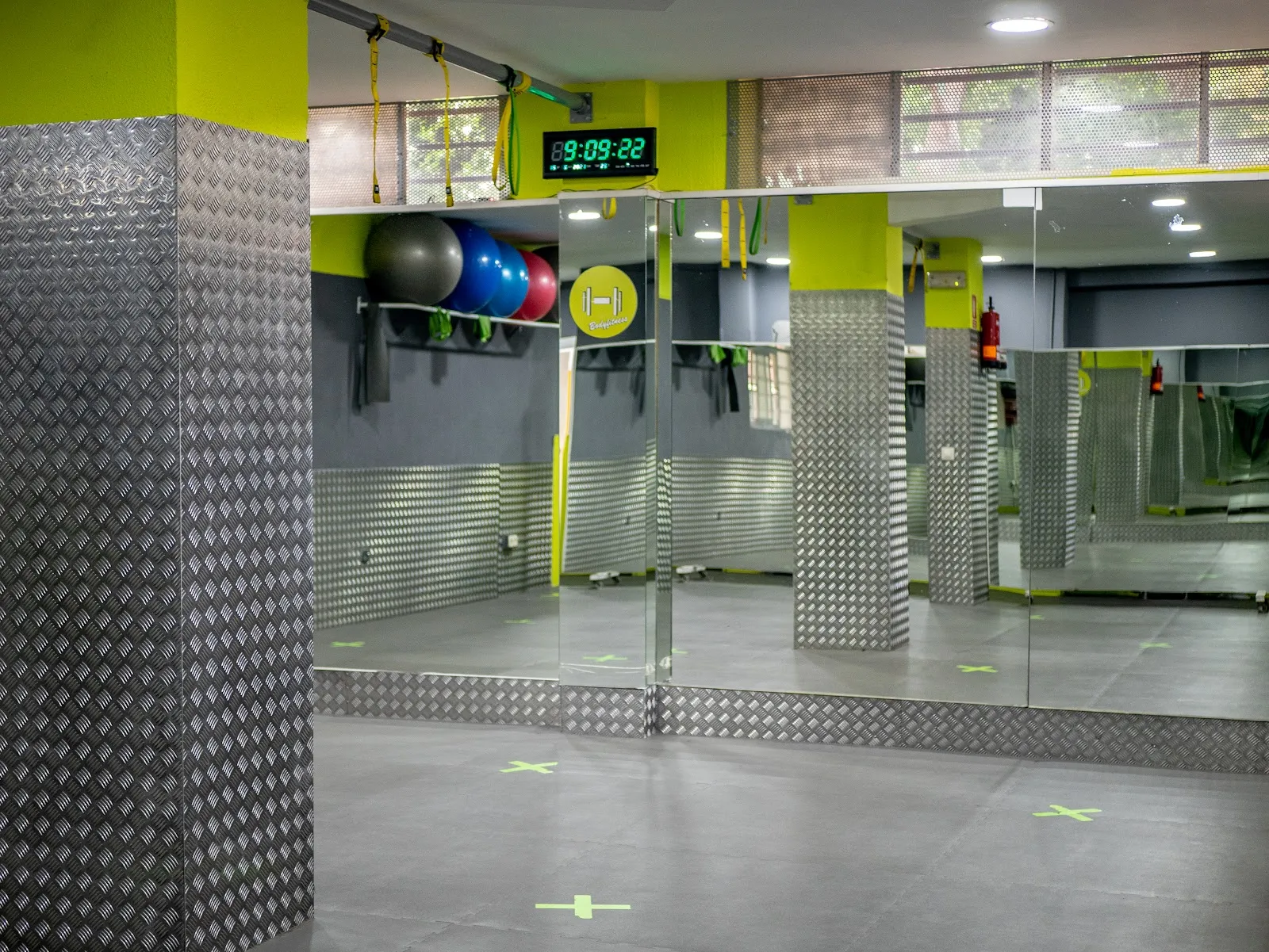 Gimnasio Bodyfitness - Gimnasio y actividades colectivas. — estudio de fitness-studio en Zarzaquemada, Leganés — 3