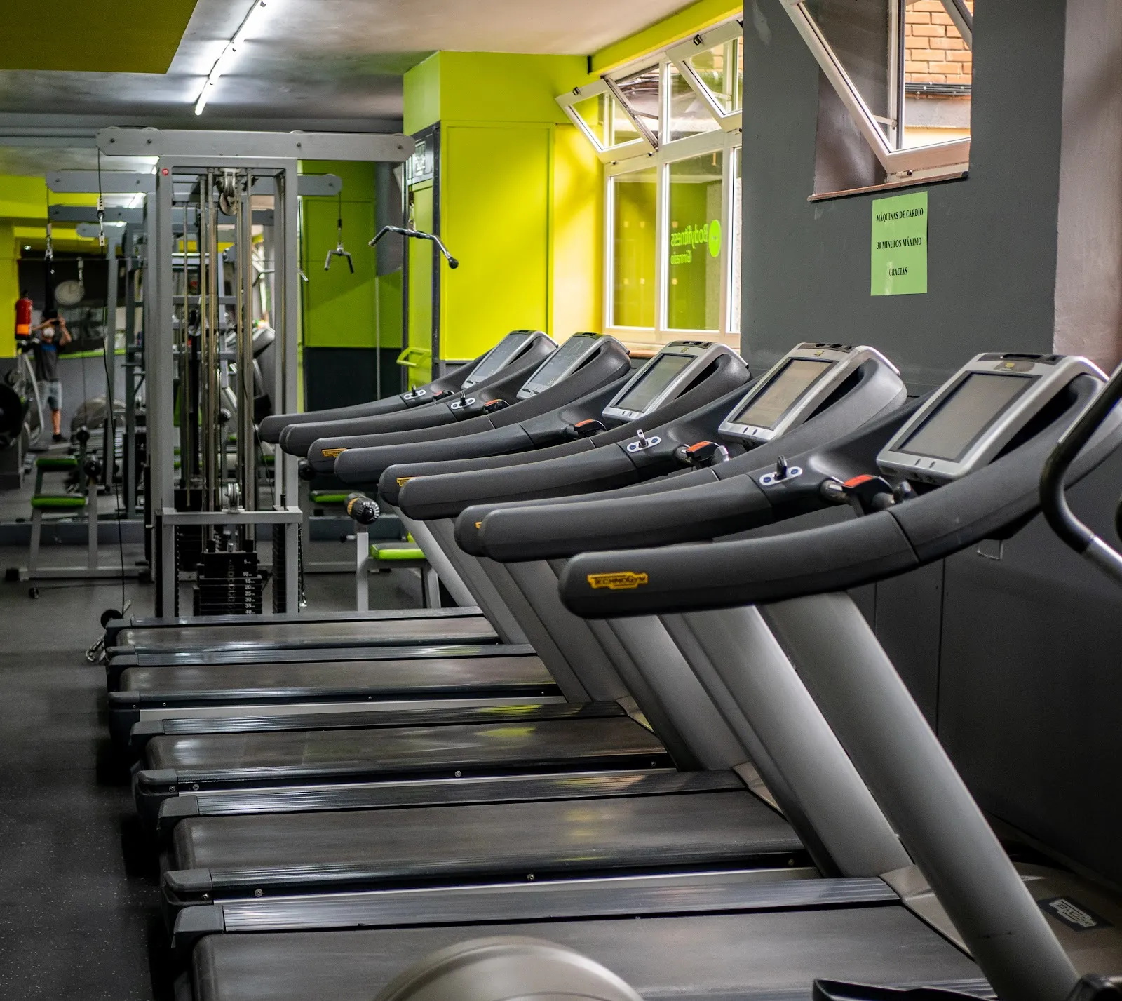 Gimnasio Bodyfitness - Gimnasio y actividades colectivas. — estudio de fitness-studio en Leganés — 5