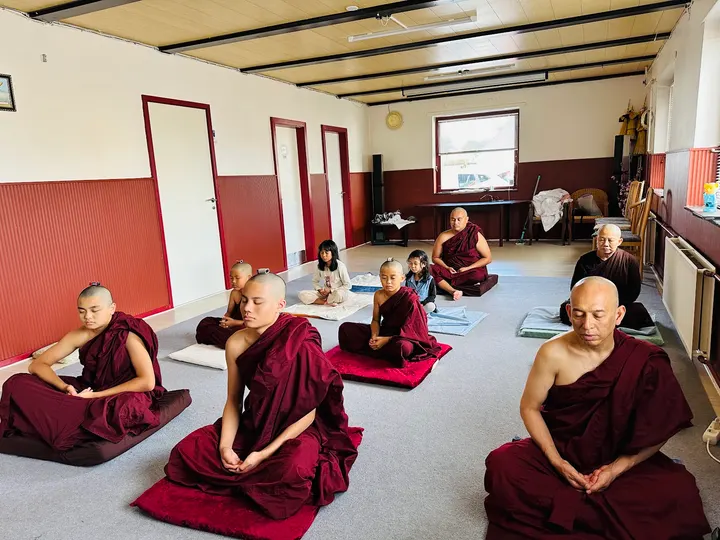 Dhammachaya Meditation Center — meditation-studio i Hørve — 2