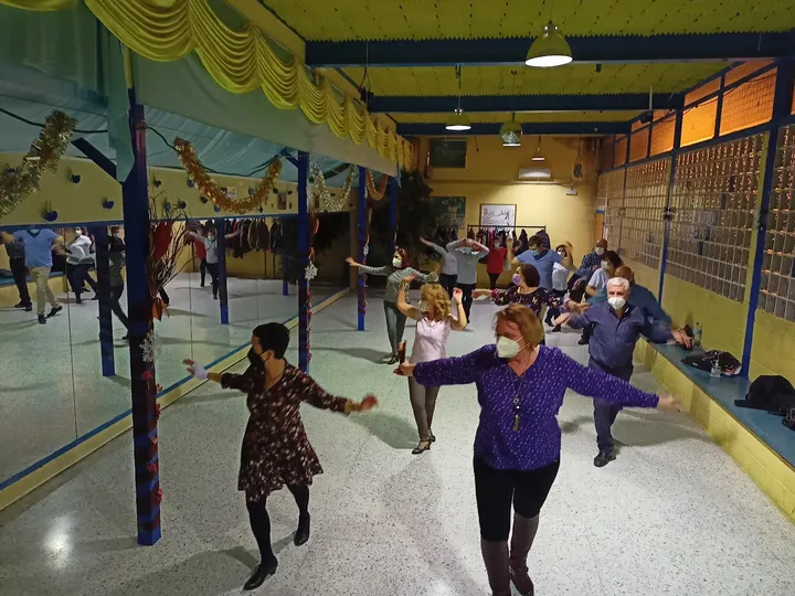 Bustarviejobaila — baile-studio en Sexmo de Lozoya, Madrid — 2