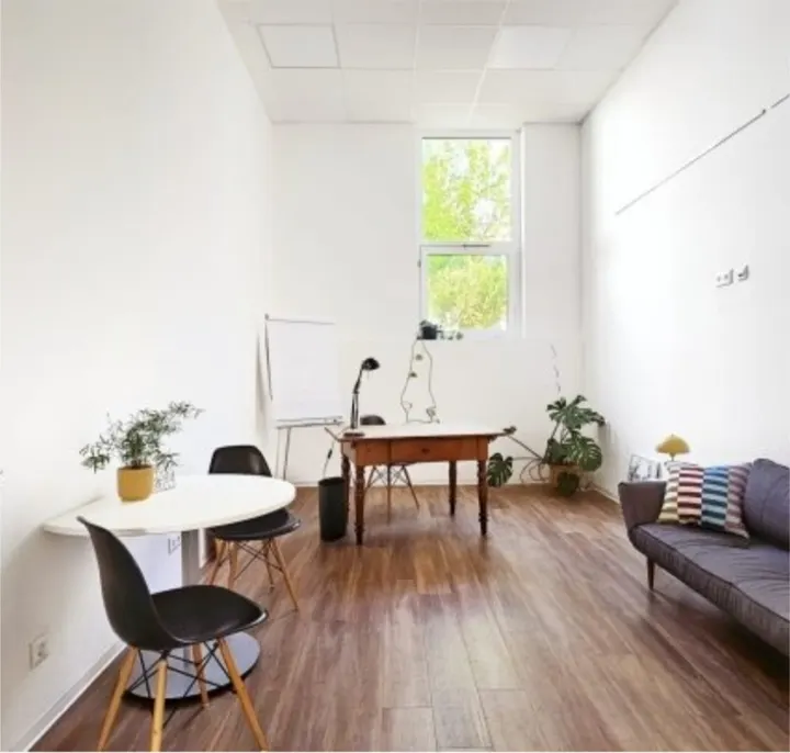 Nina Schubert — yoga-studio in Esslingen am Neckar — 4
