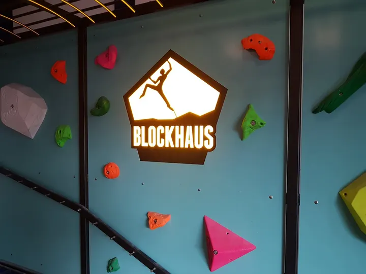 Boulderhalle Blockhaus Freiburg — bouldern-studio in Freiburg im Breisgau — 5