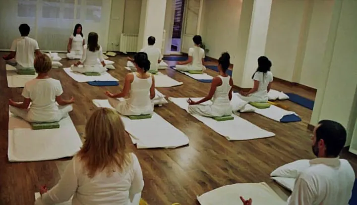 Escuela Yoga Zaragoza. Lydia Galdamez — yoga-studio en Centro, Zaragoza — 3