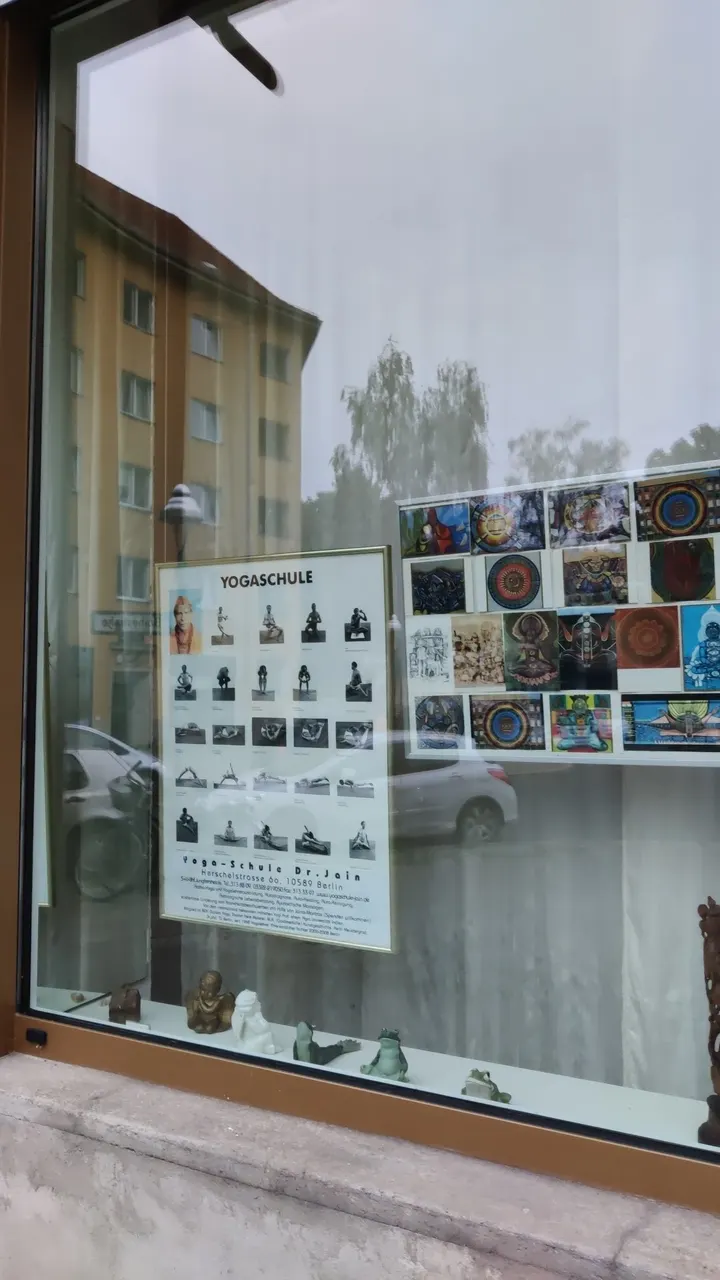 Yoga-Schule — Yoga in Charlottenburg, Berlin