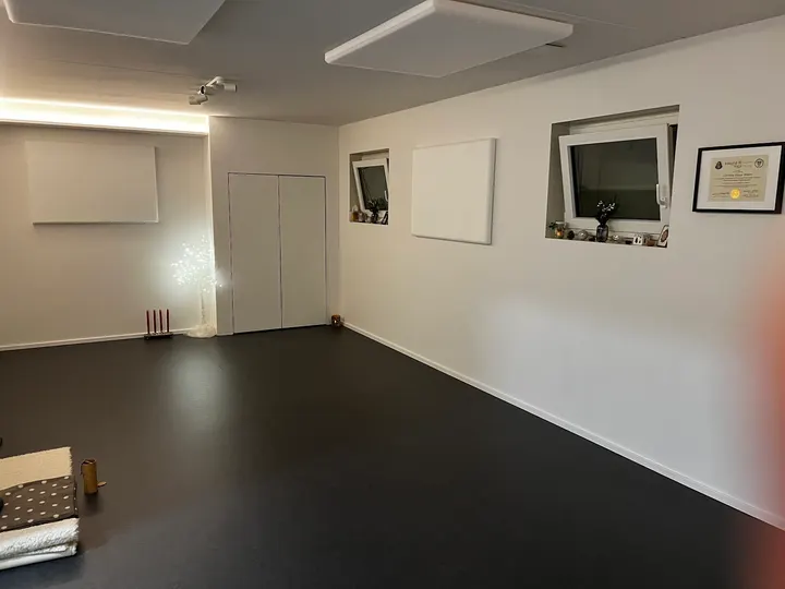 Integralyoga Corinna Miller – Ganzheitliches Yoga & Schwangeren‑ und Eltern‑Kind‑Yoga — yoga-studio in Bärenkeller, Augsburg — 2