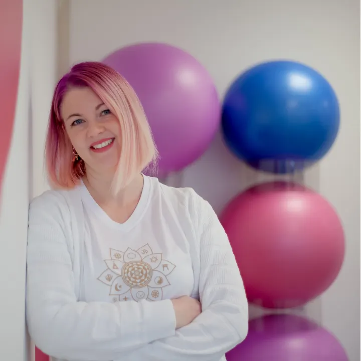 Integralyoga Corinna Miller – Ganzheitliches Yoga & Schwangeren‑ und Eltern‑Kind‑Yoga — yoga-studio in Augsburg — 4