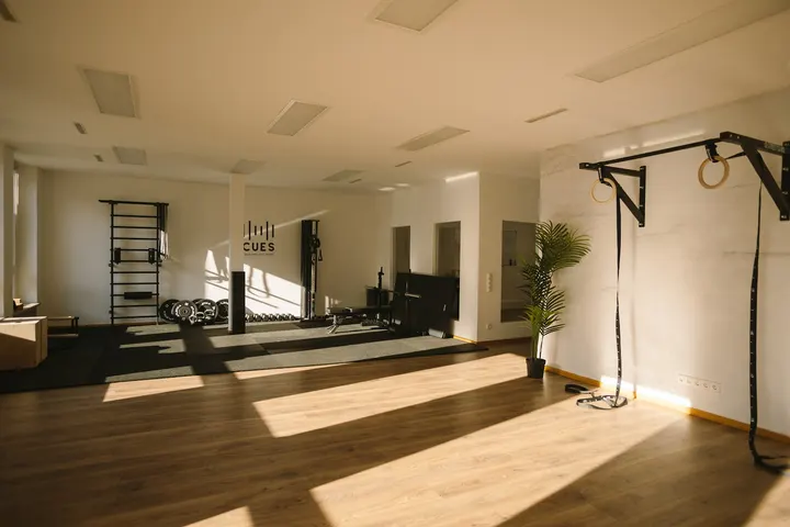 CUES — PT-Studio in Innenstadt, St. Ulrich-Dom, Augsburg