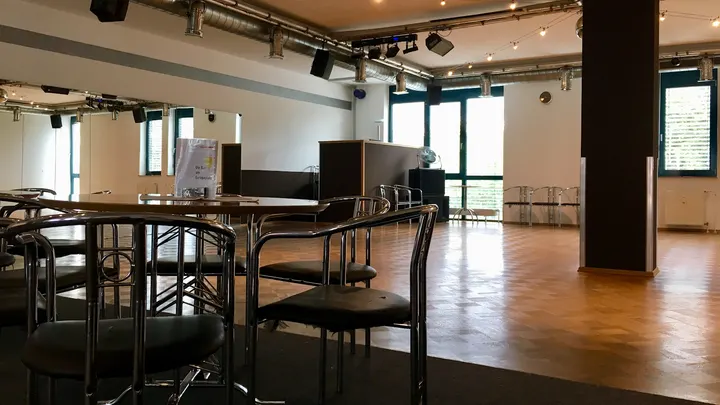 ADTV Tanzschule Olaf S. Tanzen am Europaplatz — tanz-studio in Tübingen — 4