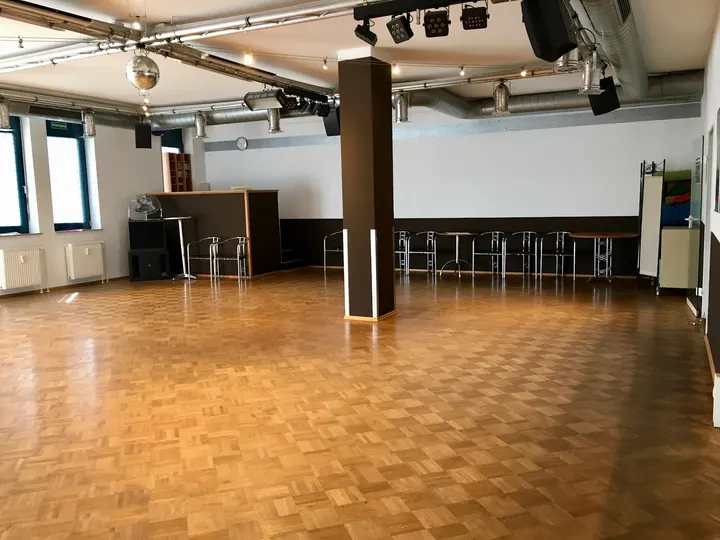 ADTV Tanzschule Olaf S. Tanzen am Europaplatz — Tanz in Zentrum, Tübingen