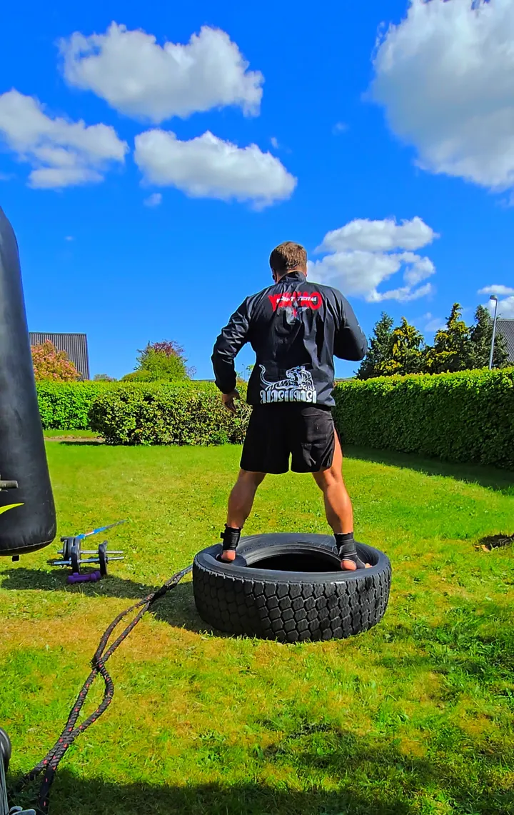 Muay Thai Tomas — kampsport-studio i Auning — 2