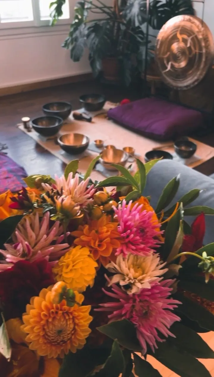 Les Voyages d'Âmelie | Sophrologue - Sonothérapeute - Professeure de Yoga — yoga-studio à Limoges — 4