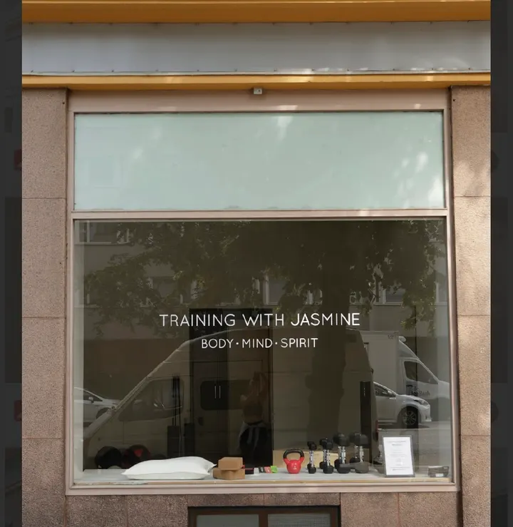 Training with Jasmine — pt studio – Taka-Töölö, Helsinki — 3
