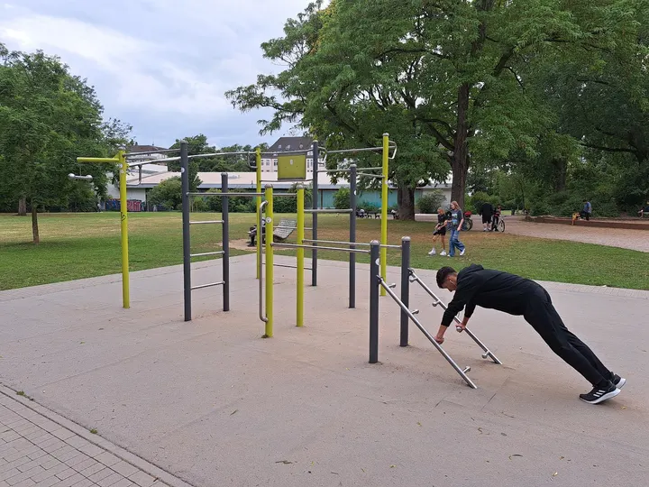 Calisthenics Park im Zoopark — Calisthenics in Düsseltal, Düsseldorf