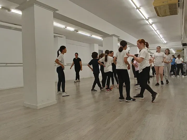 Escola De Ball Teresa Carulla — baile-studio en Barri de Mar, Vilanova i la Geltrú — 3