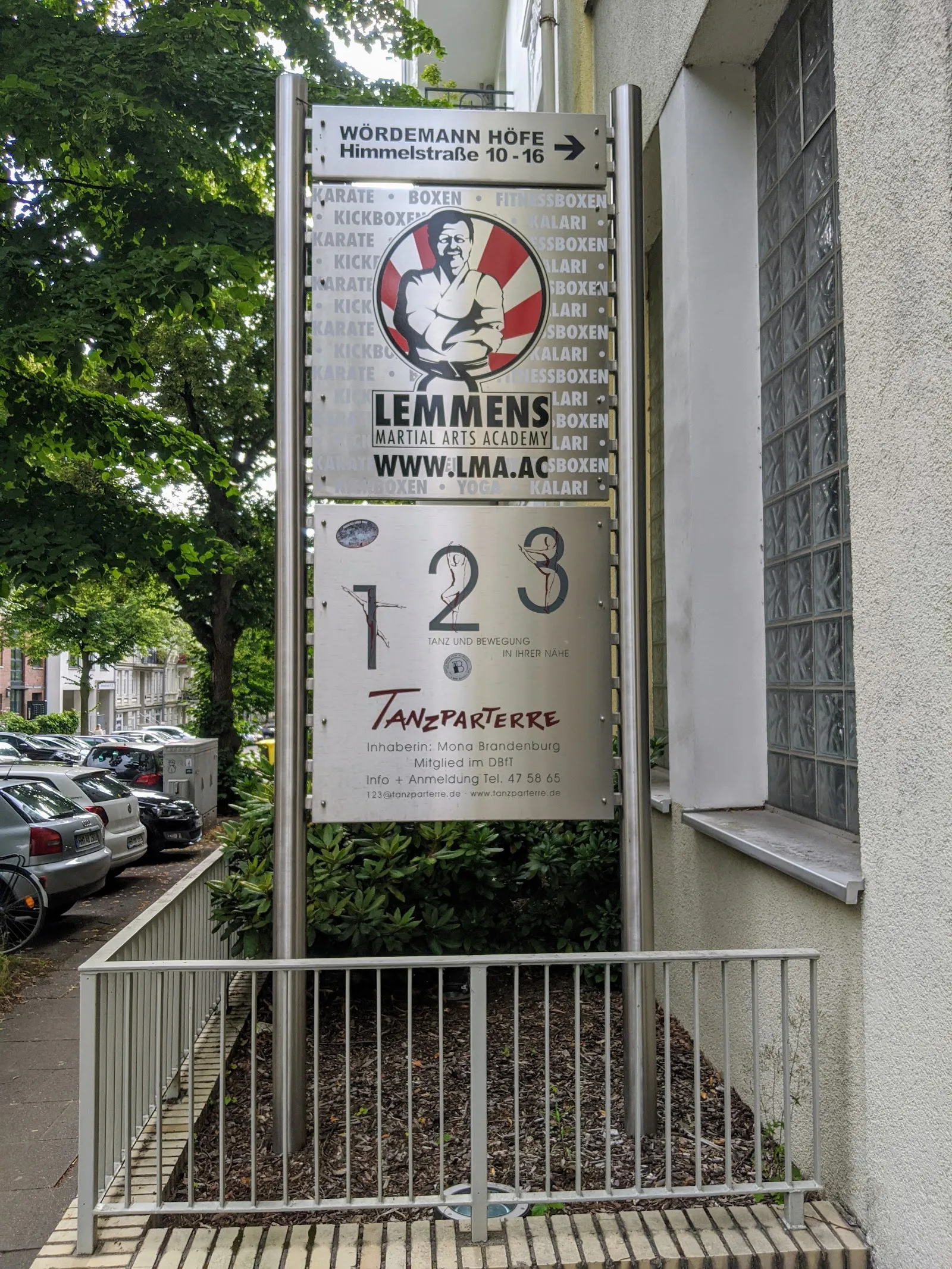 Tanzparterre Leiterin: Monika Brandenburg Ballettunterricht — tanz-studio in Winterhude, Hamburg — 3