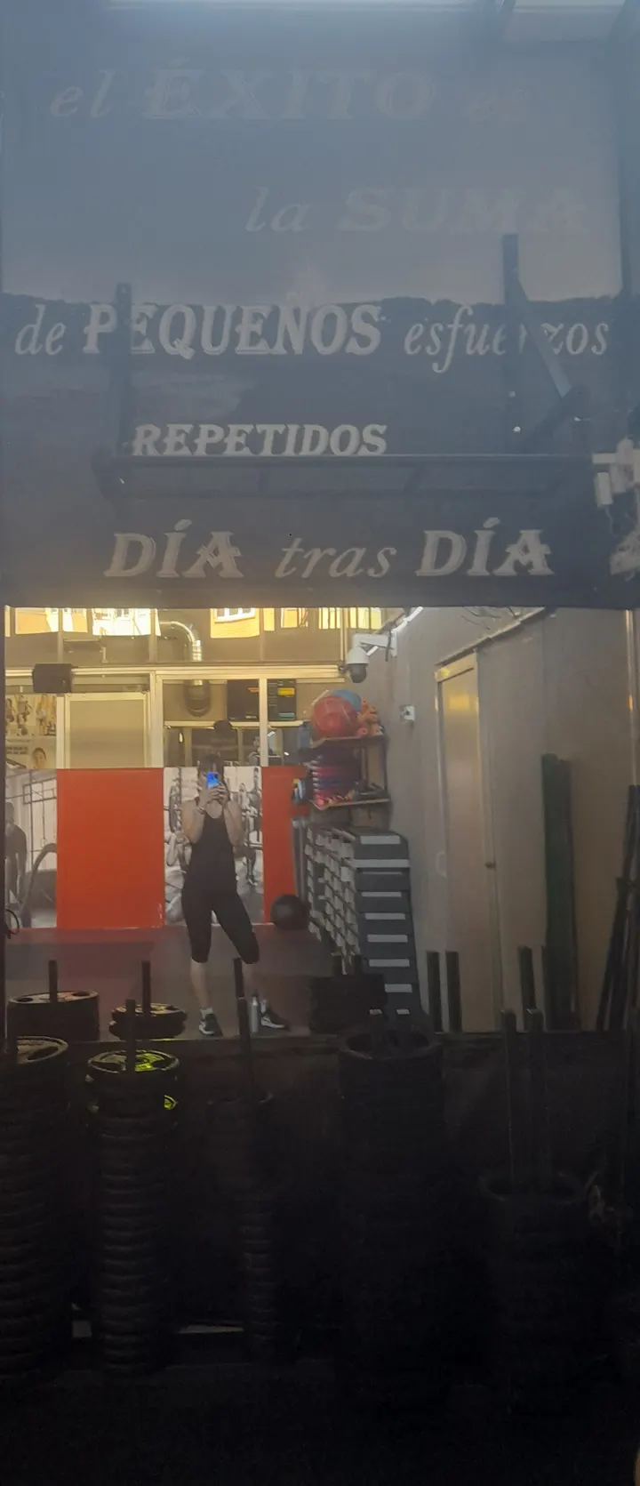 Gimnasio Xtreme 3 — estudio de fitness-studio en El Crucero, Burgos — 3
