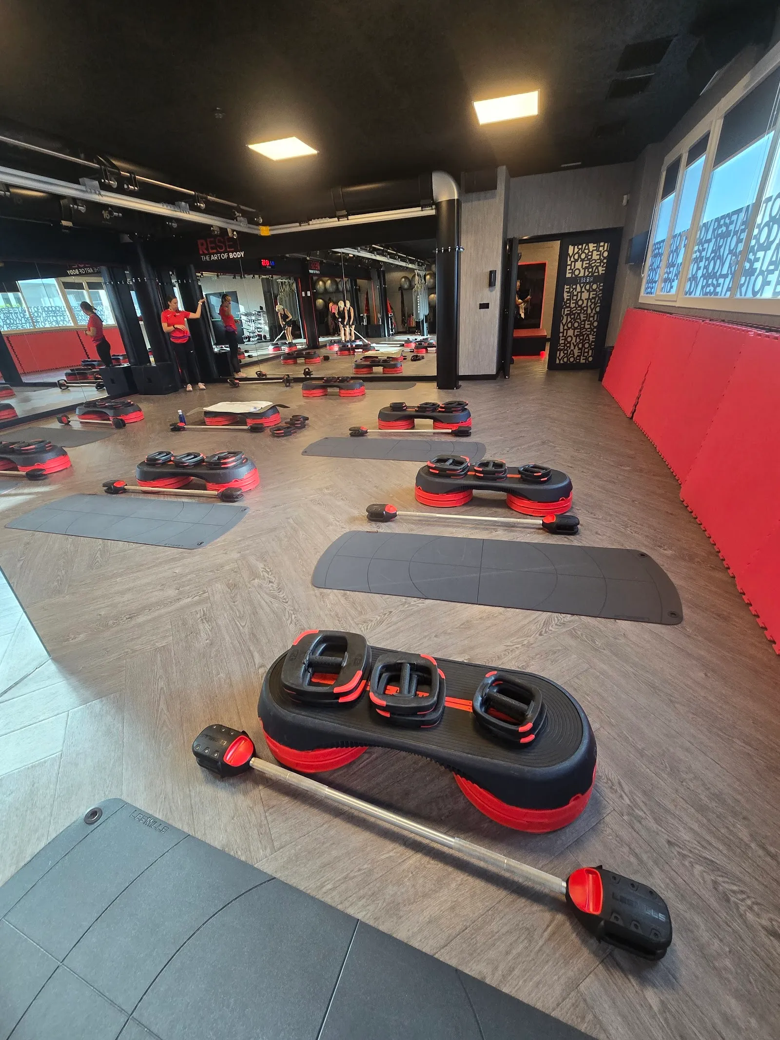 Reset People — estudio de fitness-studio en Costa Oeste — 2