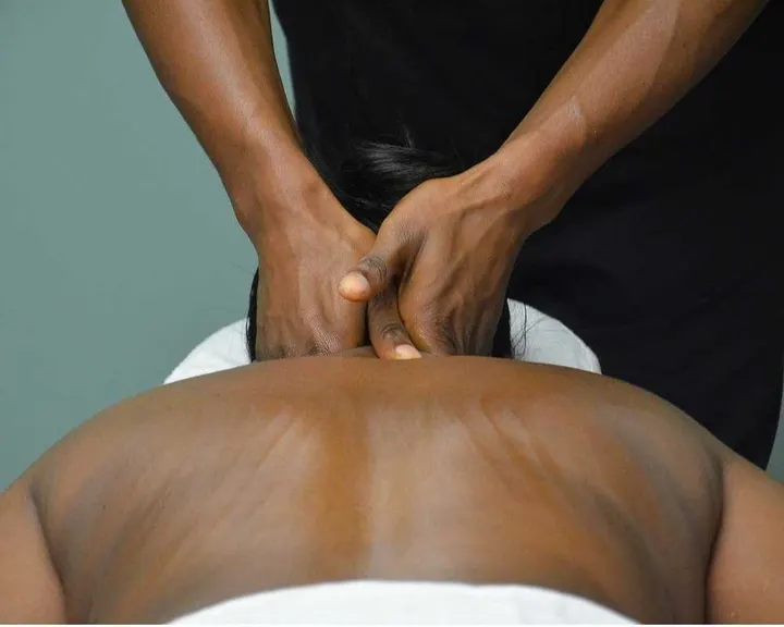 Holistic Living - Hälsocenter i Stockholm — pt studio-studio i Vasastan, Stockholm