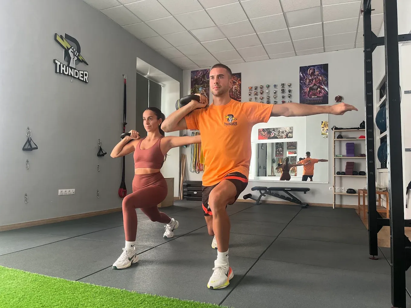 Bp Thunder — pt-studio-studio i Huelva — bild 3