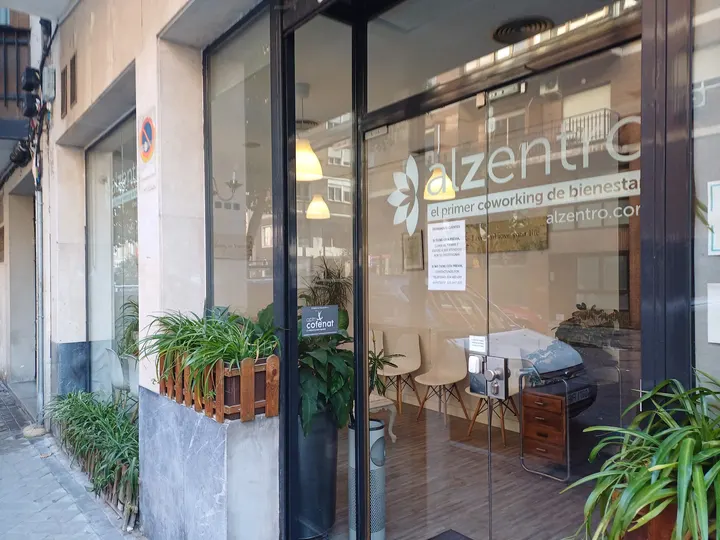 Reflexología Podal Infantil Yoga Integral Terapia De Yoga Rosa Del Barco — yoga-studio en Usera, Madrid — 3