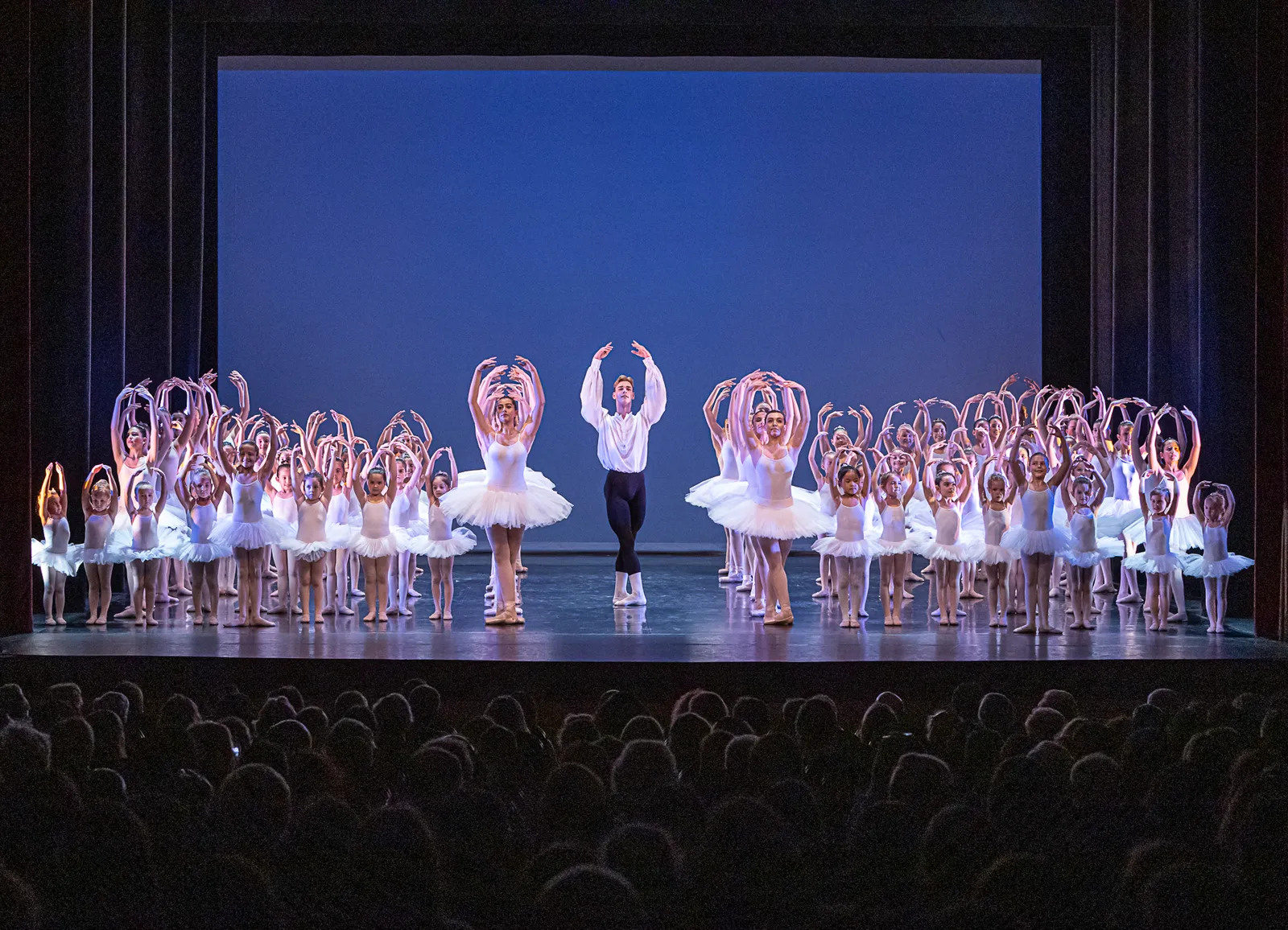 Escuela de Danza Carmen Aldana — dans-studio i Zaragoza — bild 4