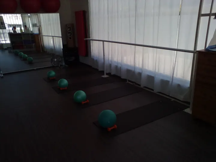 Energie Fitness — salle de fitness-studio à Queyradel, Orange — 2