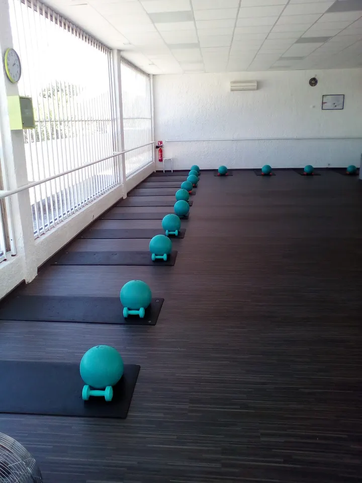 Energie Fitness — salle de fitness-studio à Queyradel, Orange — 3