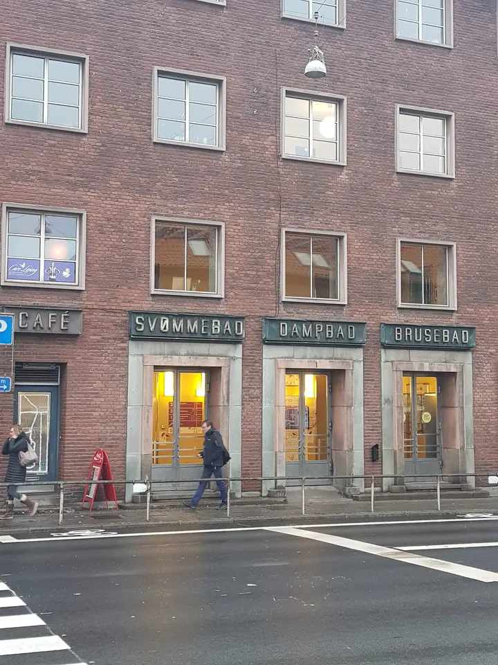 Badeanstalten Spanien — wellness-studio i Aarhus — 4