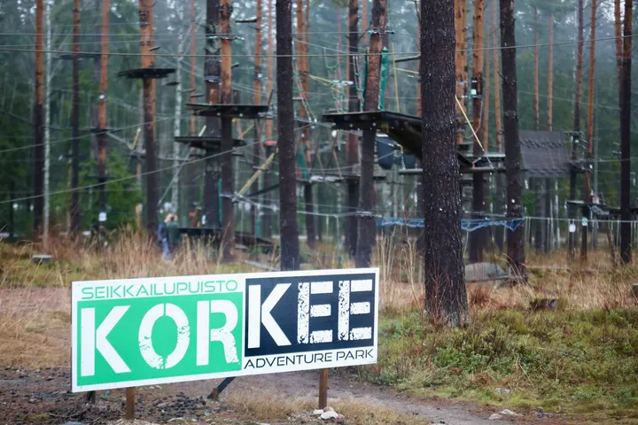Seikkailupuisto Korkee Paloheinä — Kiipeily – Tuomarinkylä, Helsinki