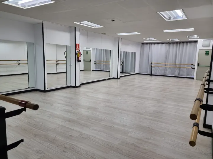 209 Dansa — baile-studio en Barcelona — 5