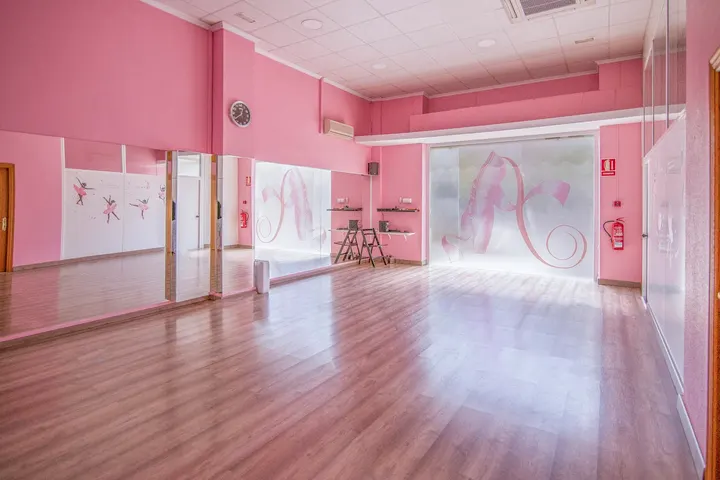 Estudio de danza Anabel Moreno y Andrea Soriano — baile-studio en Alicante — 5