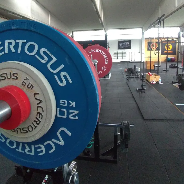BROKEN BARBELL — crossfit-studio a Merone — 3