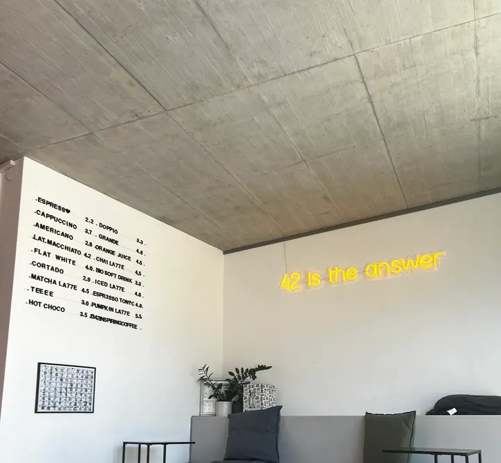 Mystik Run Club- 42 Inspiring Coffee — cycling-studio in Berlin — 4