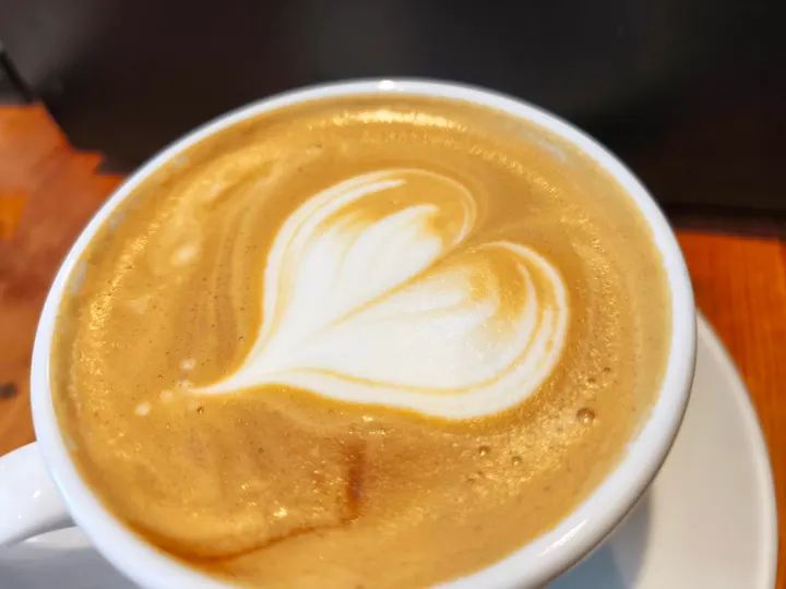 Mystik Run Club- 42 Inspiring Coffee — Cycling in Kreuzberg, Berlin