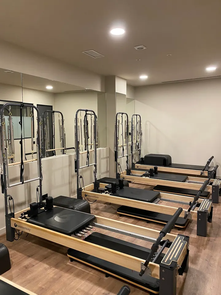 Salut al Quadrat - Letamendi — Reformer Pilates en l'Eixample, Barcelona