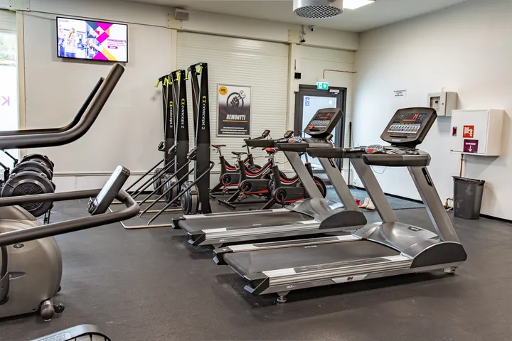 Kuntomo Linnakangas — fitnessstudio – Oulu — 4