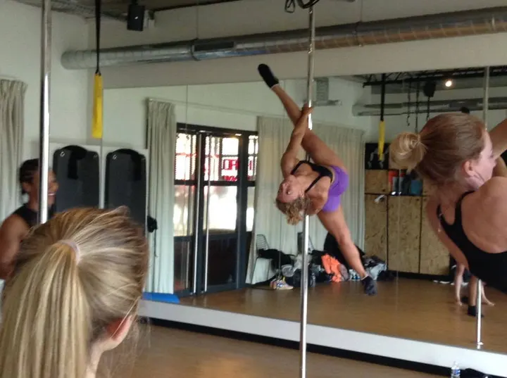 Pole Dance Attitude Encagnane — pole fitness-studio à Aix-en-Provence — 5