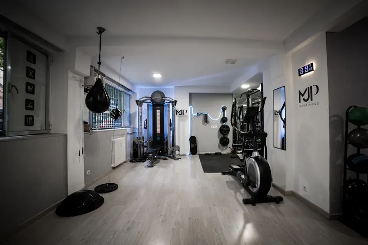 Centro de entrenamiento personal Javier Panizo — entrenamiento personal-studio en Chamberí, Madrid — 2