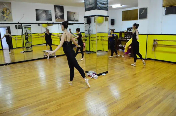 Academia De Ballet Buitrago — baile-studio en Murcia — 2