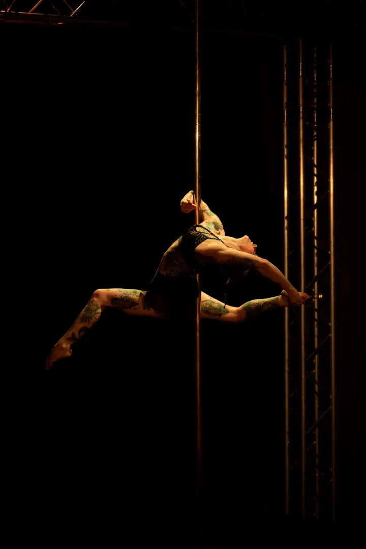 Candy Pole — pole fitness-studio à Saint-Jean-de-Losne — 2