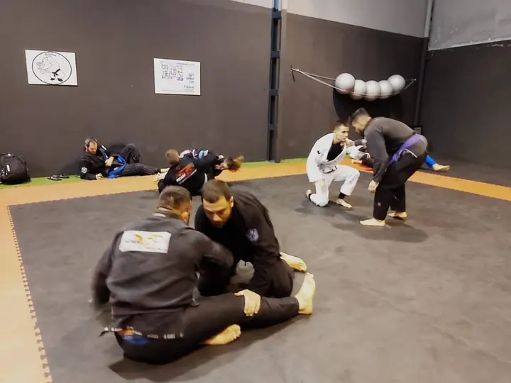 RRTeam Cantabria — artes marciales-studio en Santander — 5