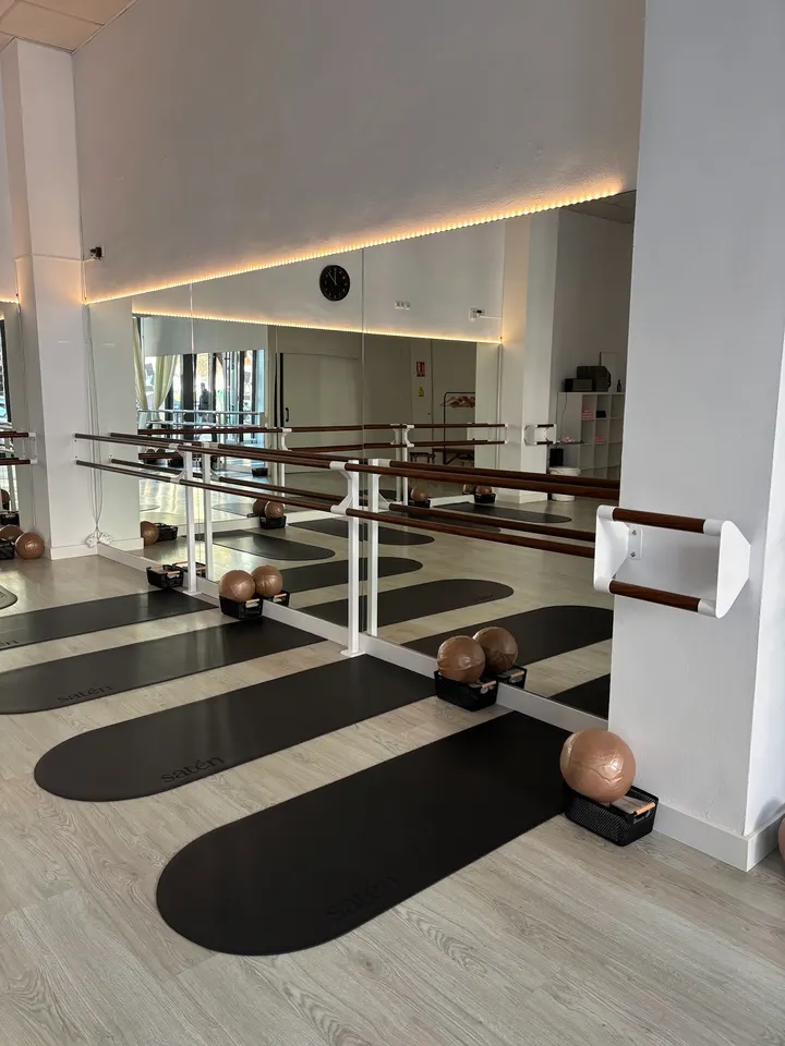 Satén - BARRE STUDIO - — barre-studio en Rincón de la Victoria, Málaga — 2